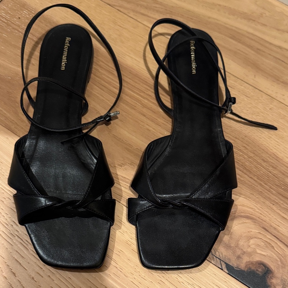 Reformation Black Twisted-Strap Square-Toe Sandals